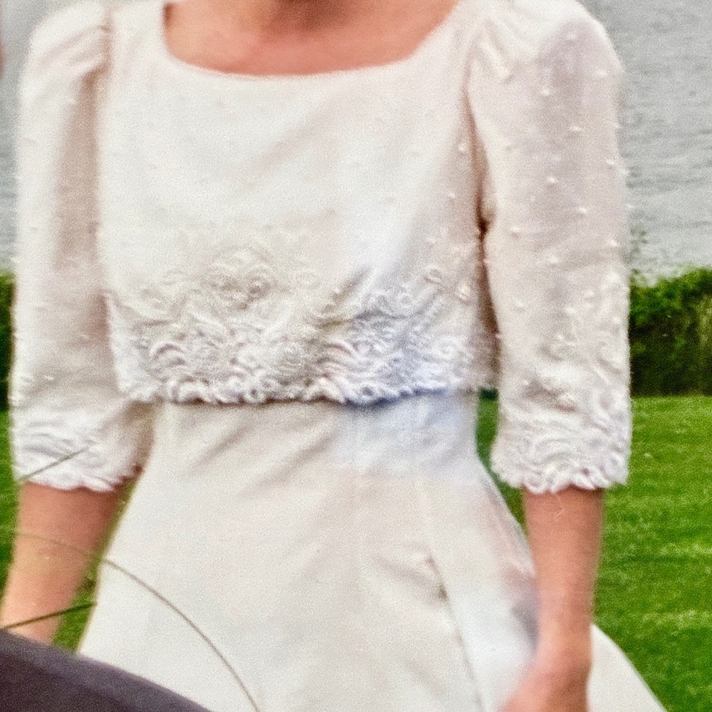 Wedding Gown: Silk Bianchi